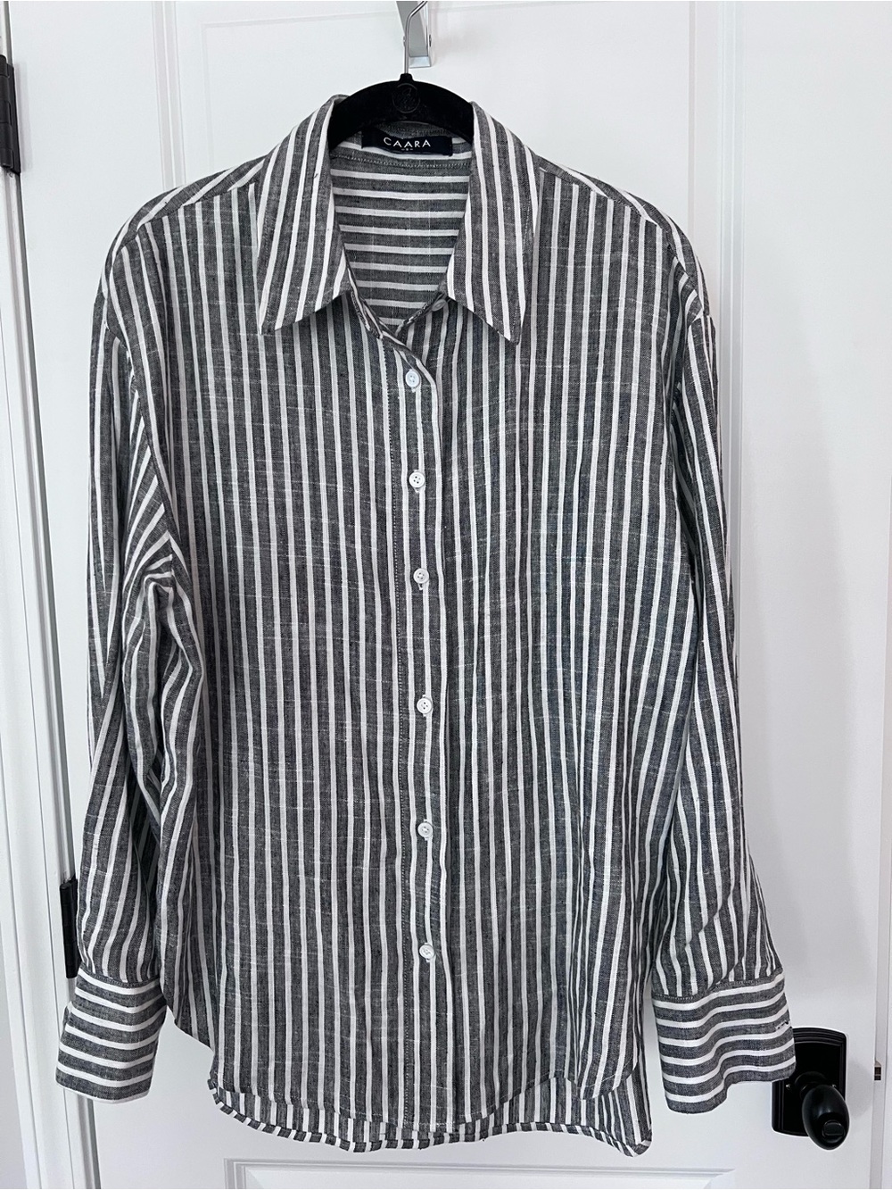 Caara Striped Button Up Shirt Black and White Rayon Linen Size Small EUC